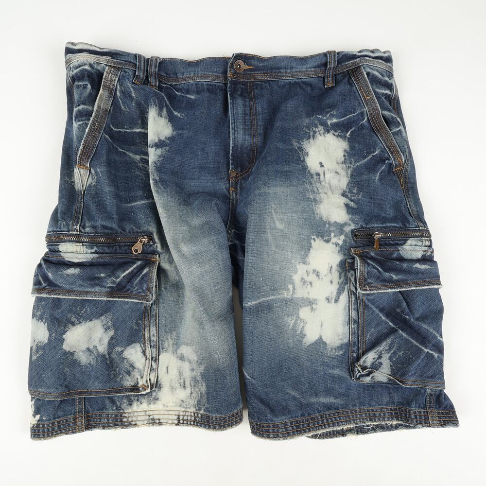Akoo Brand Mens 44 Cargo Jean Shorts Distressed Bleach Splatters